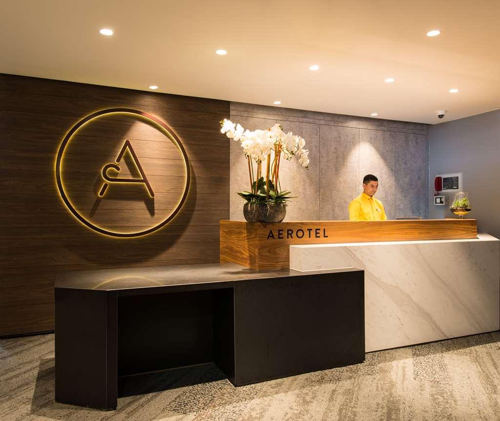 Aerotel London Heathrow Интерьер фото
