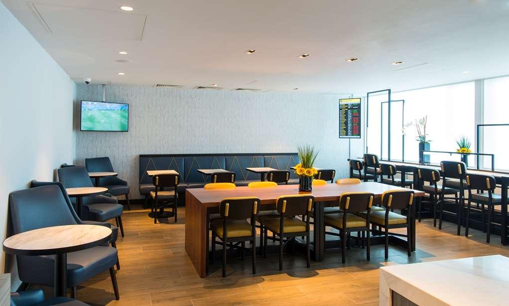 Aerotel London Heathrow Ресторан фото